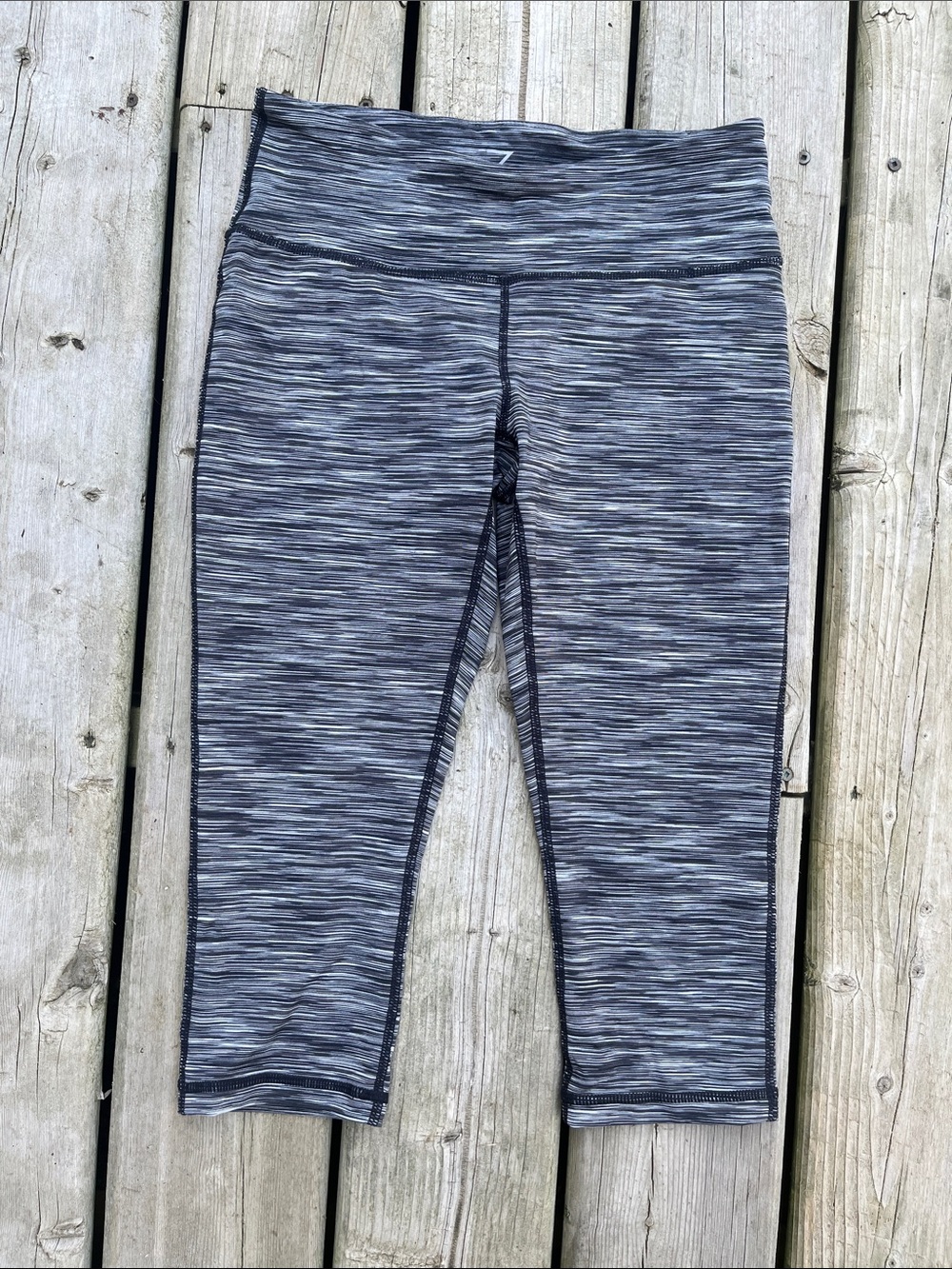 Z by Zella Gray Space-Dye Capri Leggings Medium